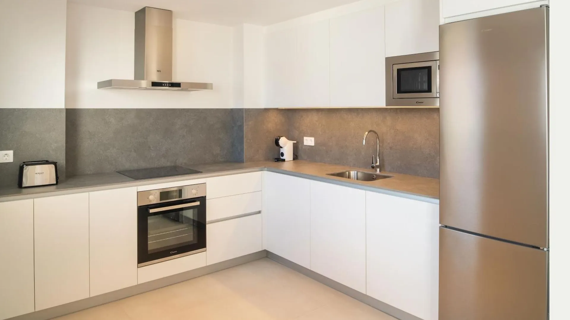 Apartment Flora - Panasco Suites Arrecife  Spain